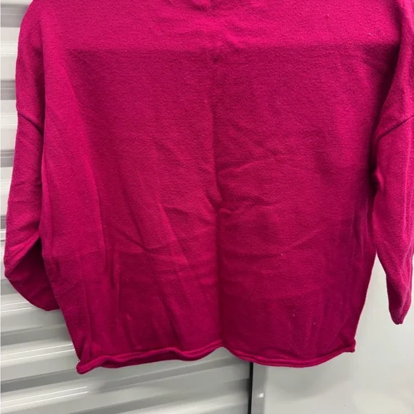 Metric Women’s Size S Bright Pink Sweater - Picture 2 of 3